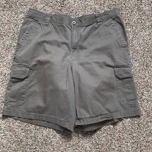 Columbia Men’s cargo pocket Shorts